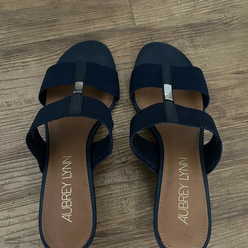 Aubrey Lynn Navy Strap sandals, US Women’s size 7 1/2